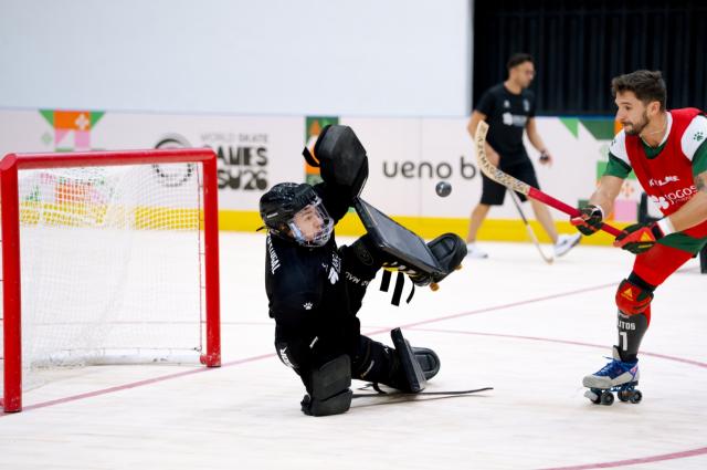 images/WSG_ASU26/medium/11_10_RINKHOCKEY_TRAINING_POR_SM_DSC03468.jpg