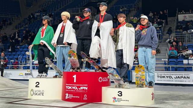 images/WST_Tokyo_Street_Official_Release/medium/podium_japan_2.png