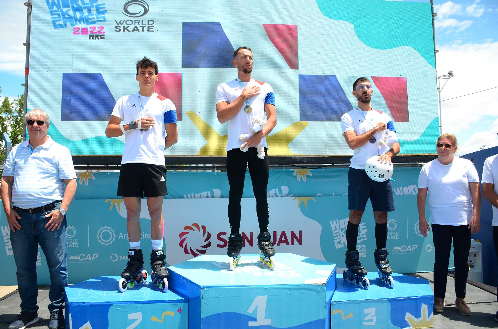 men podium skatecross